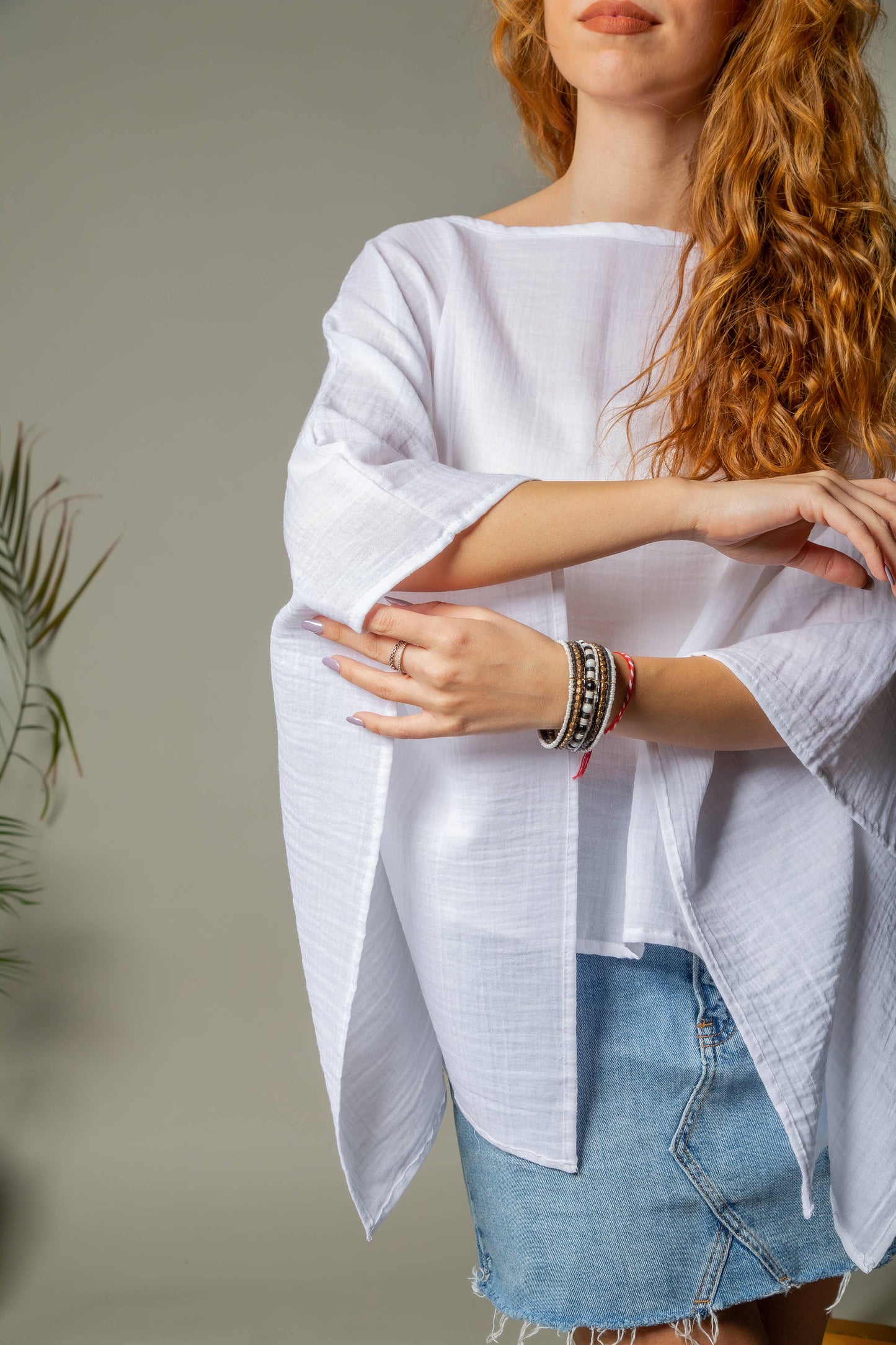 Top | Shoulder | White