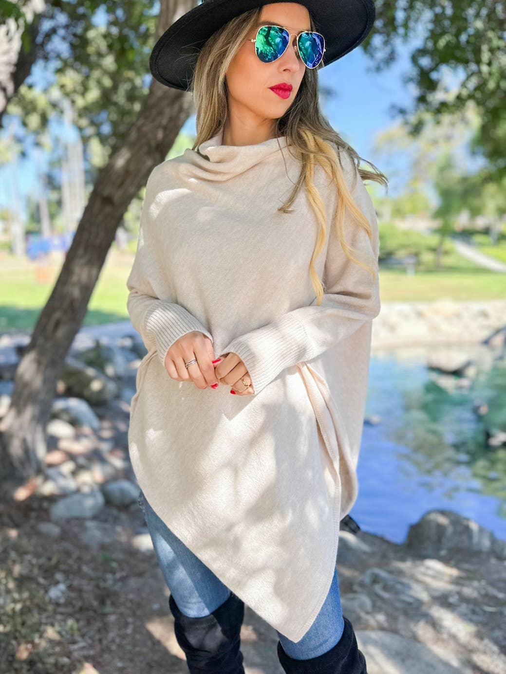 Knitted Poncho | Ivory
