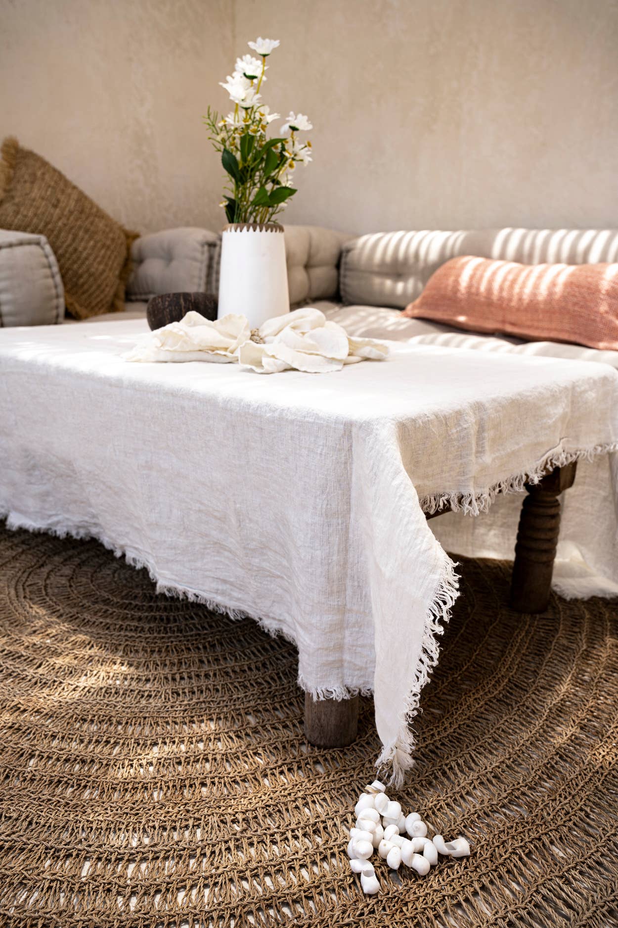 Decor | Table Cloth Shells