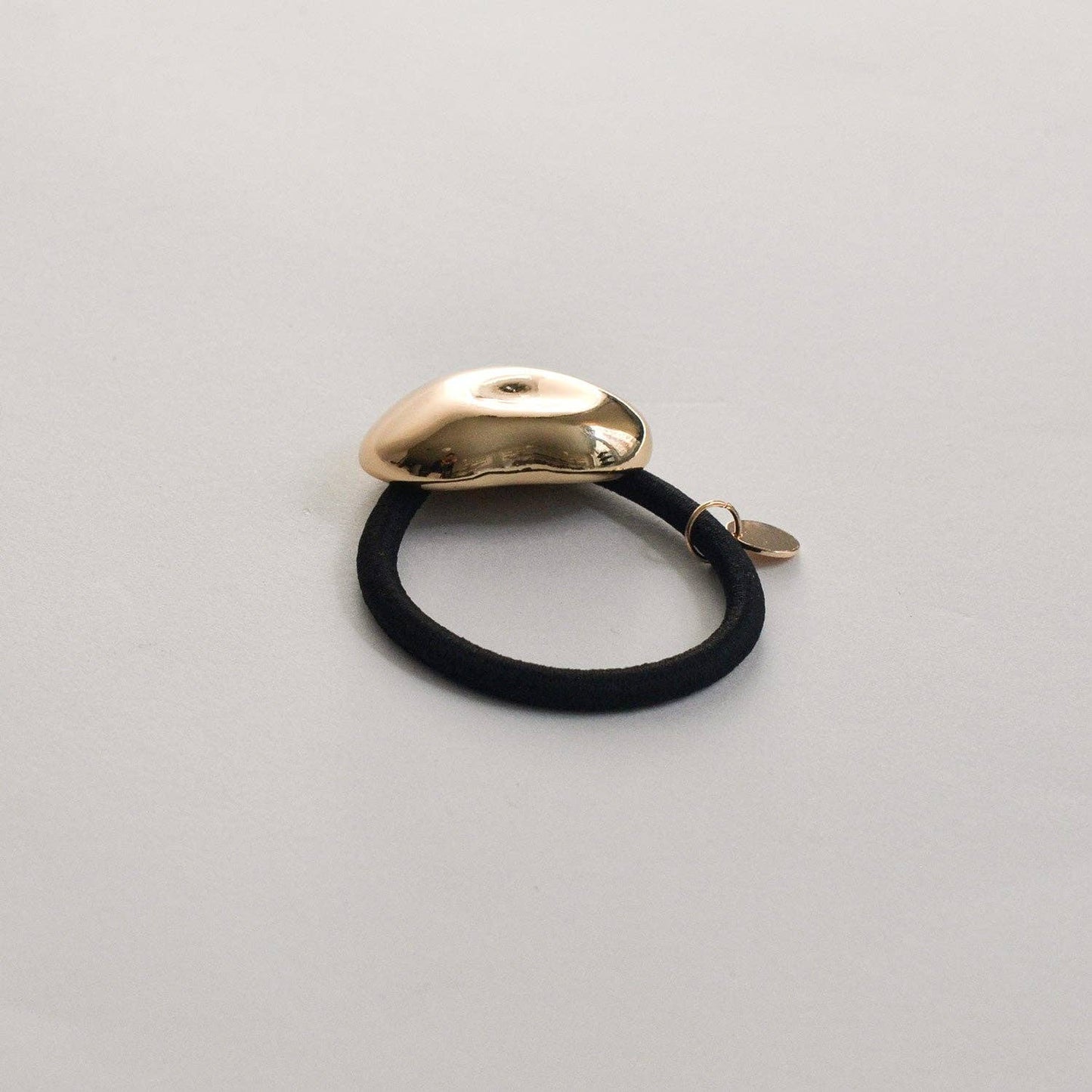 Pebble-Shaped Metal Cuff Hair Tie | Gold