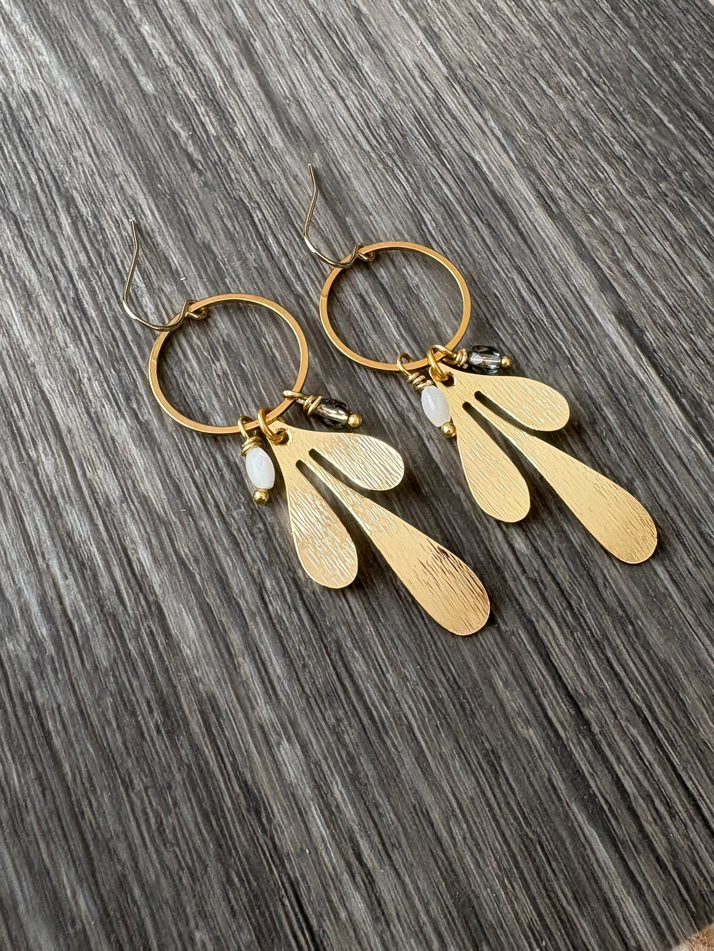 Earrings | Gold | Circle 3 Leaf