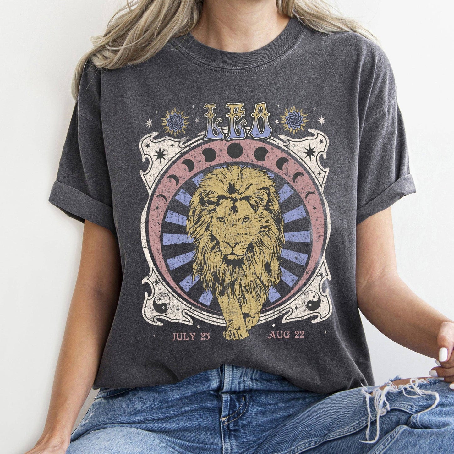 Leo Graphic Tee | Astrology Collection