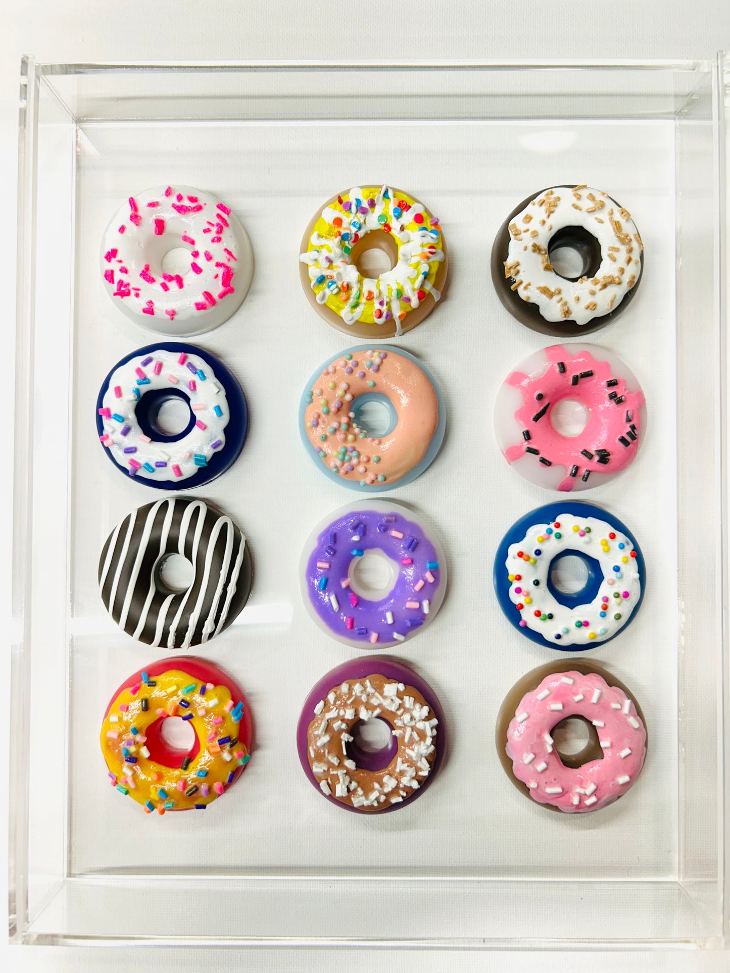 Resin and Acrylic 12 Donut Art, 8 x 10, Multi-Color (CIR039)