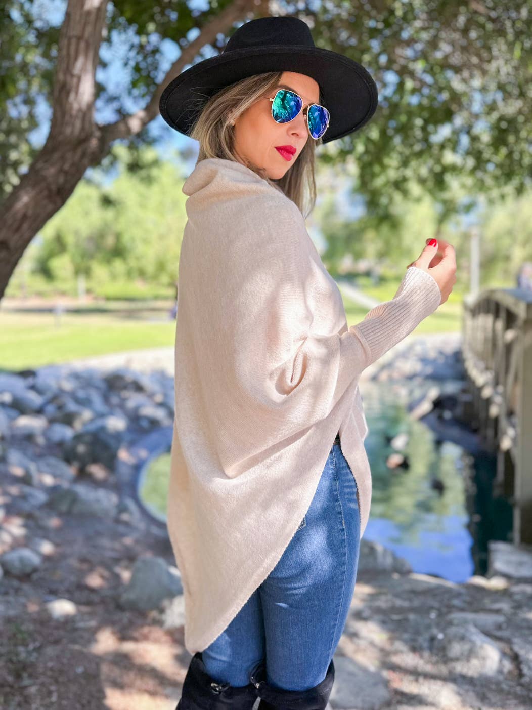 Knitted Poncho | Ivory