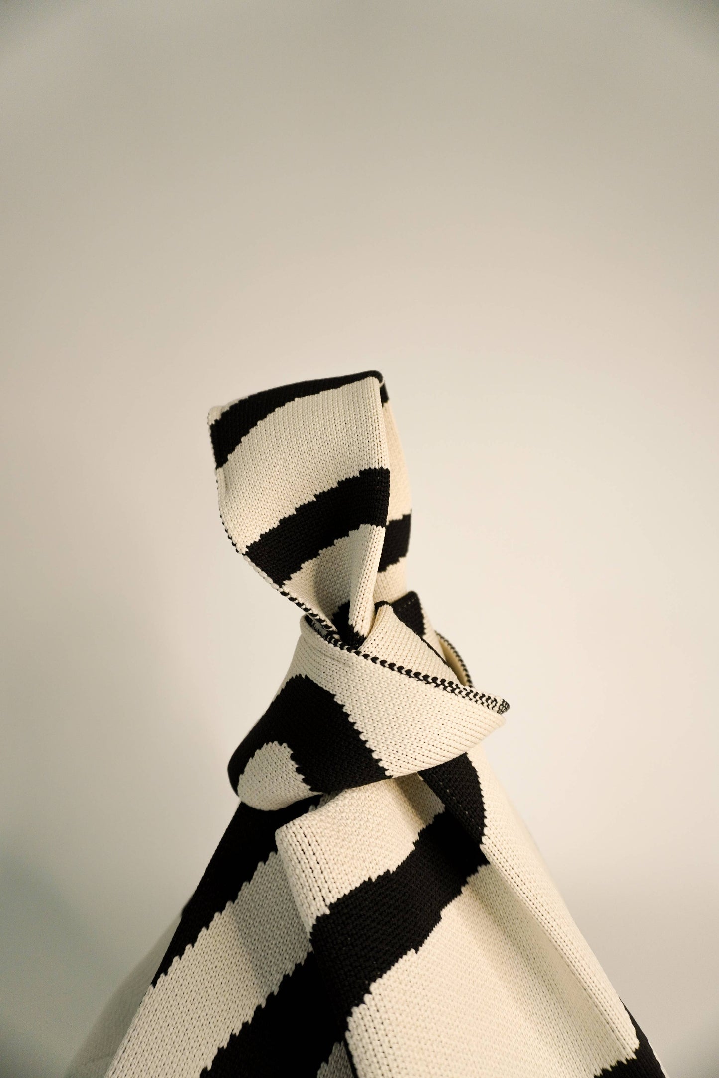 Handbag | Meander Black | Medium