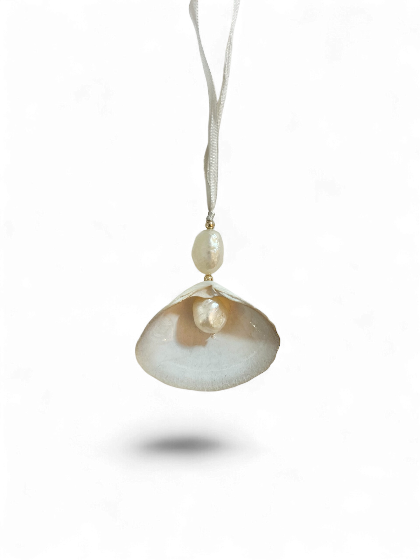 Handmade Ornament | Seashell + Pearl