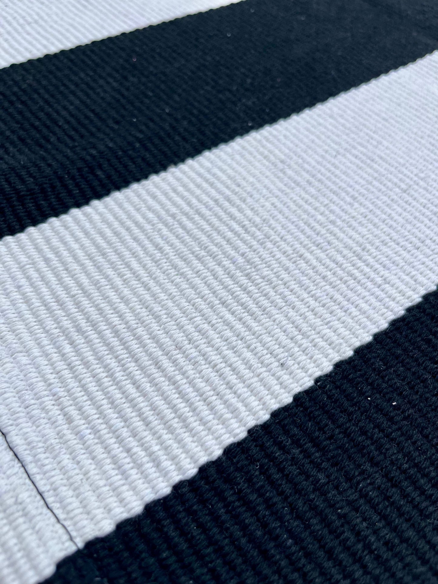 Outdoor Layering Rug | Stripe