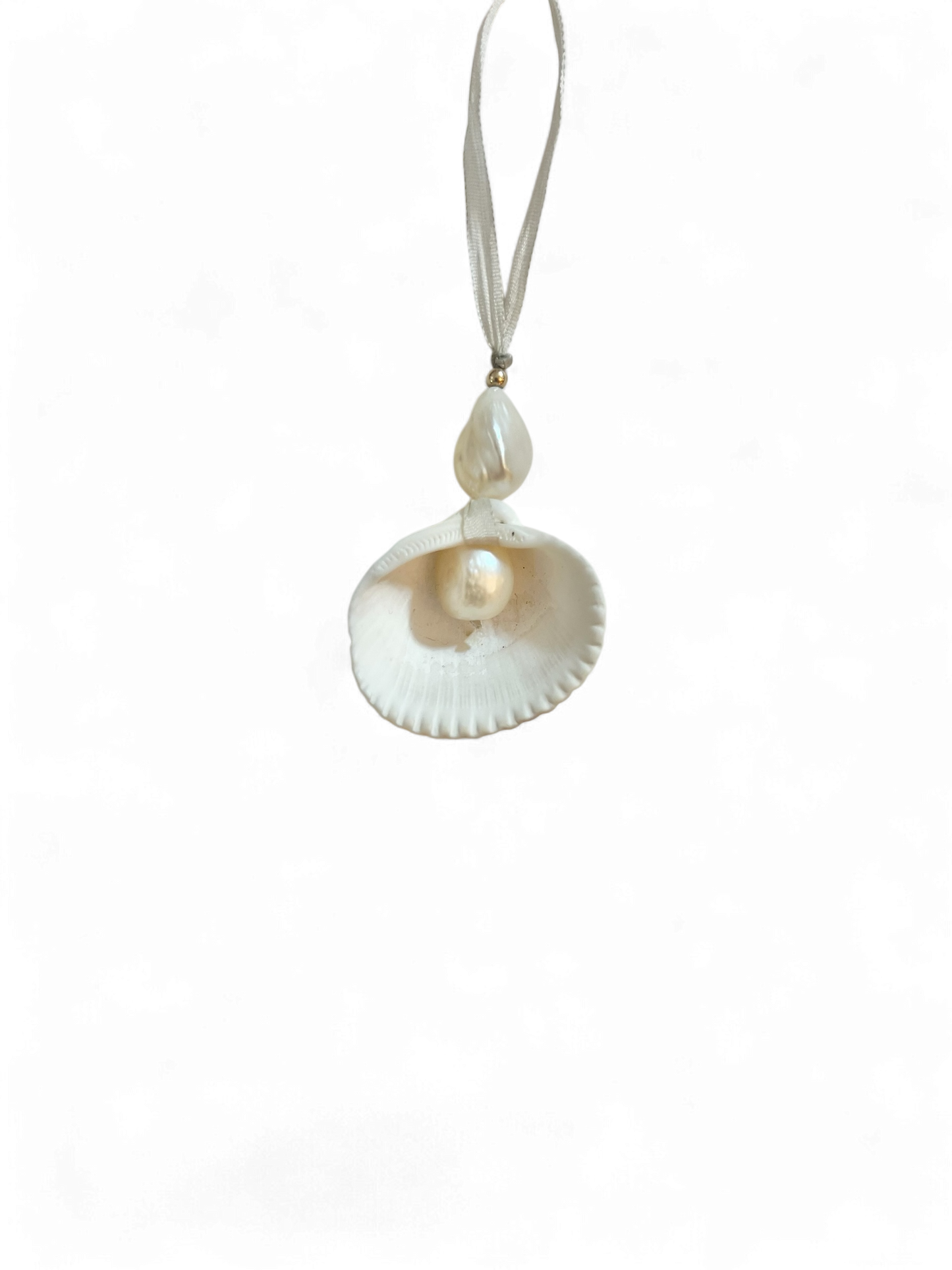 Handmade Ornament | Seashell + Pearl