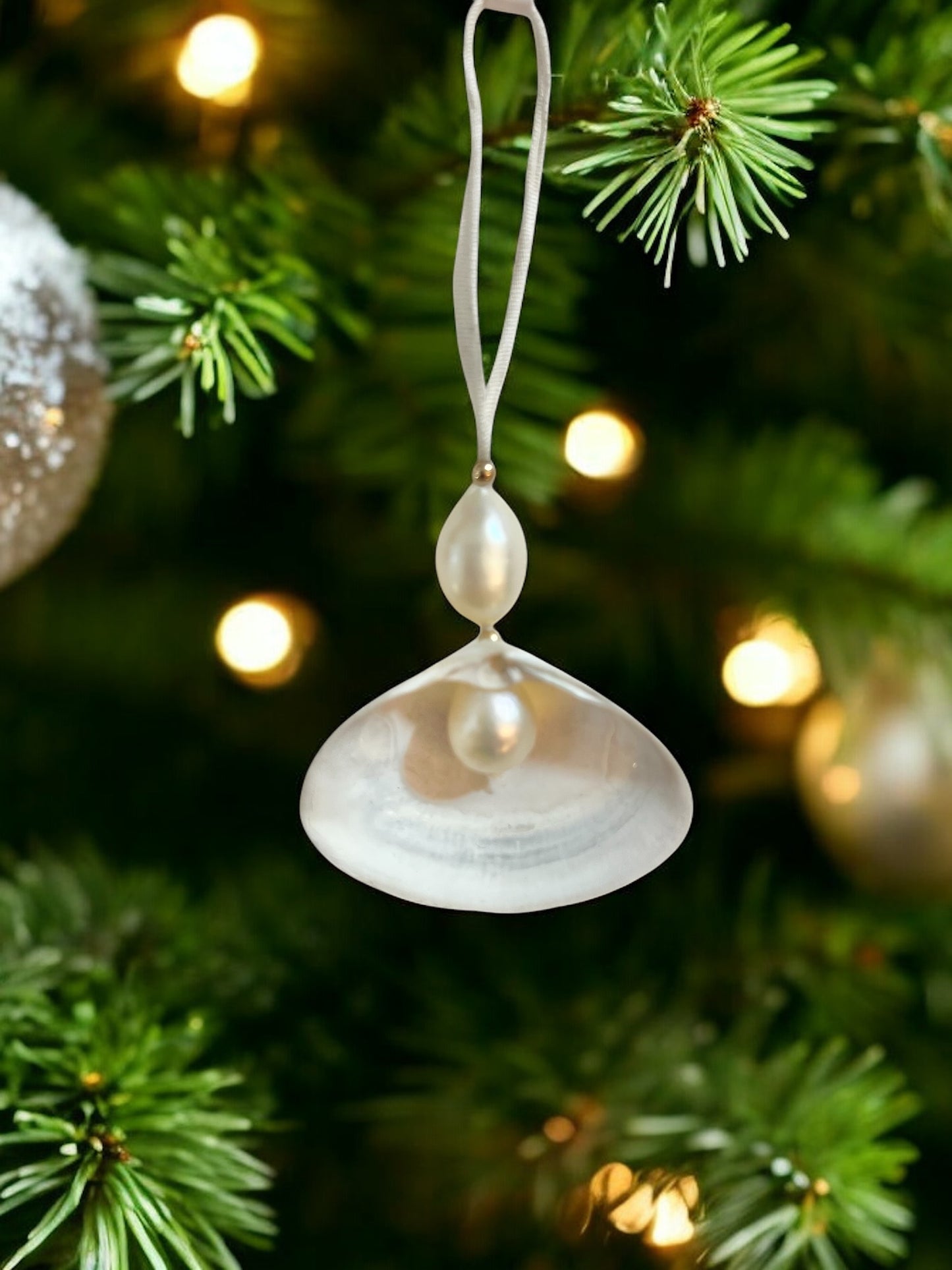 Handmade Ornament | Seashell + Pearl