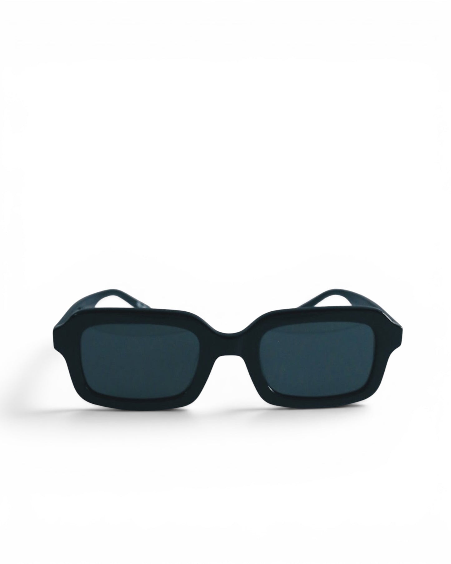 BERI Eyewear | Derya Carbon