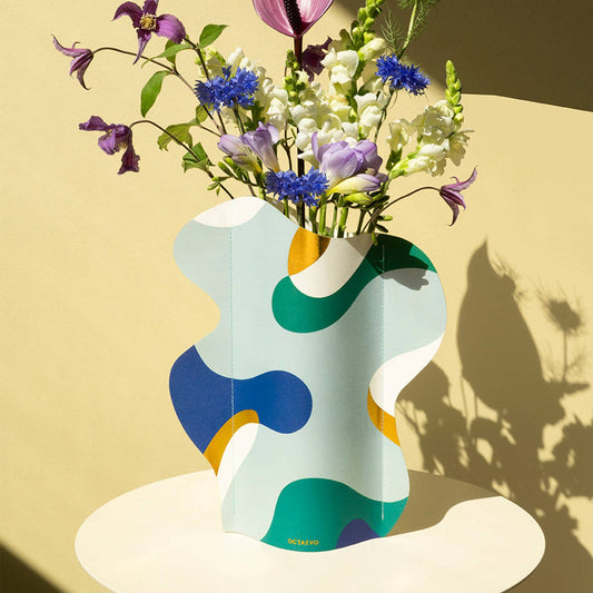 Gaia Paper Vase, Flower Vase & Card Set