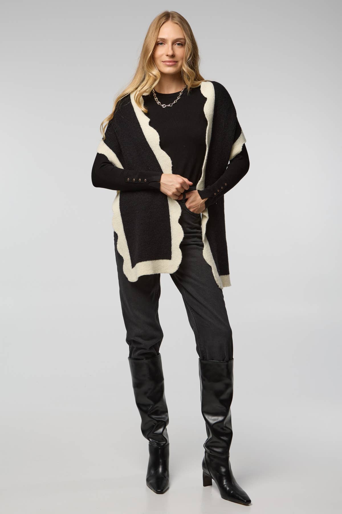 Scallop Trim Knit Scarf | Camel