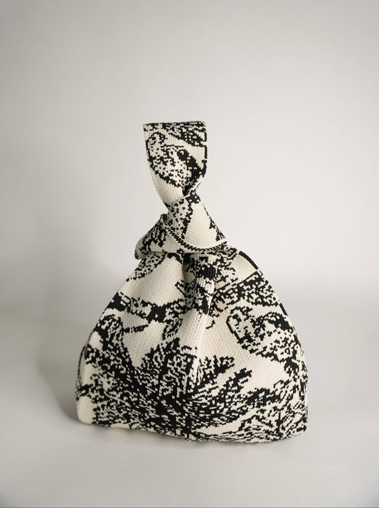 Palm Beach Black Handbag: Medium