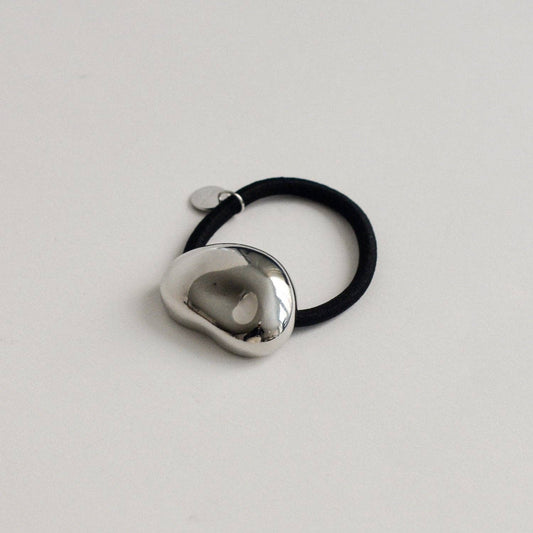 Pebble-Shaped Metal Cuff Hair Tie | Silver