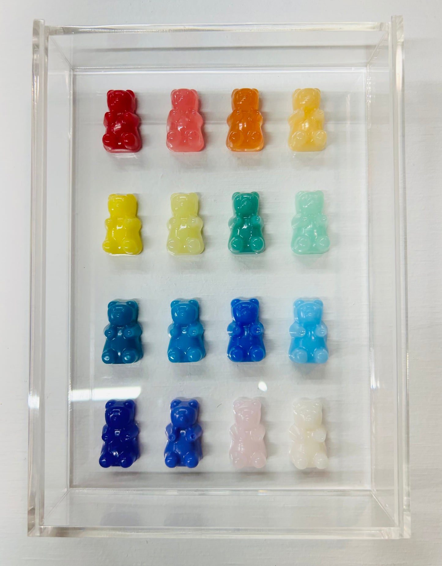 Resin and Acrylic 16 Gummy Bear Art, 5 x 7, Rainbow (CIR001)
