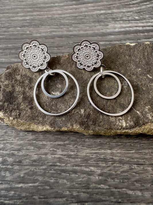 Earrings | Silver | Flower Hoops