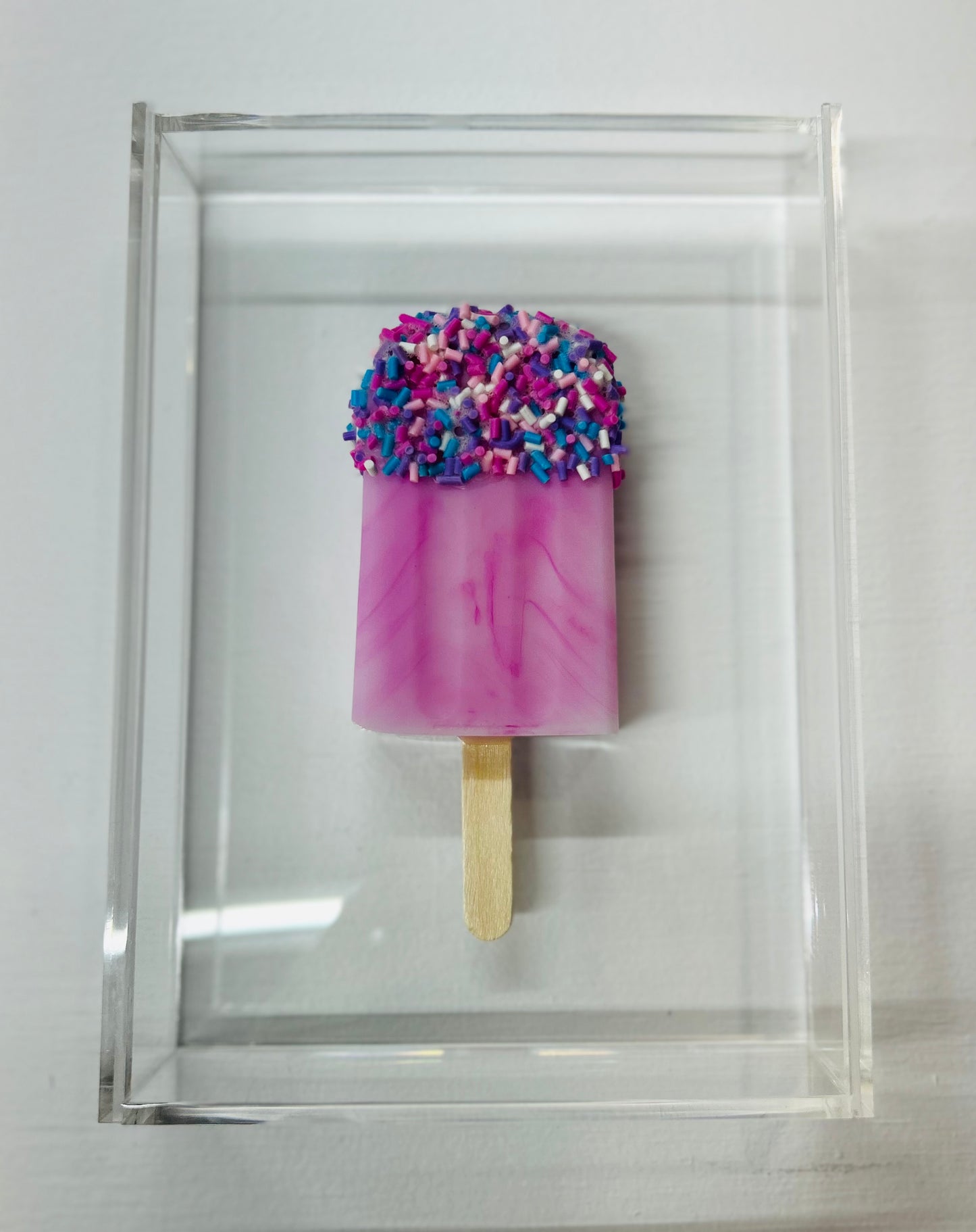Resin and Acrylic Single Popsicle Art, 5 x 7, Light Purple and White Swirl (CIR007)
