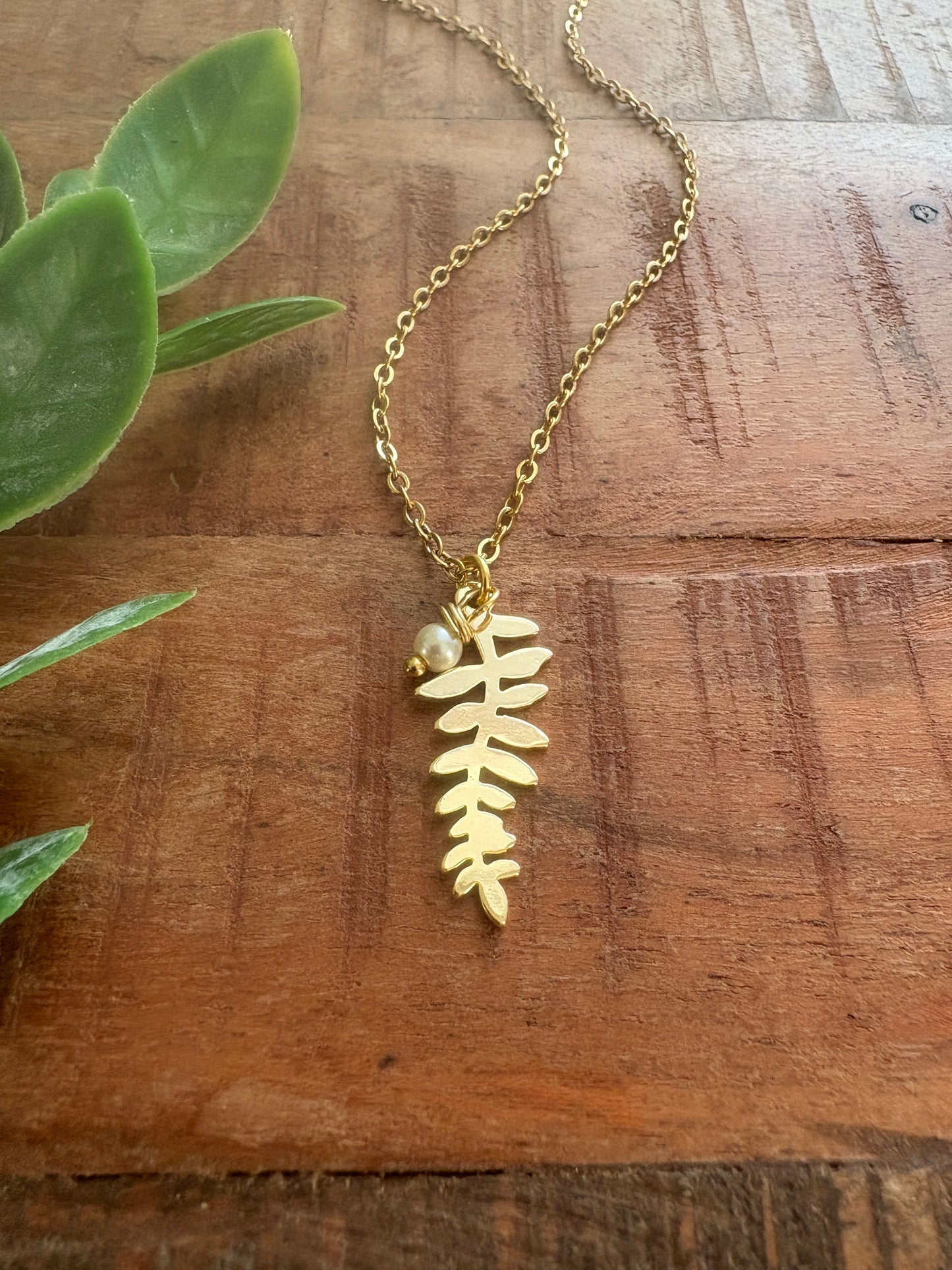 Handmade Necklace | Gold Leaf