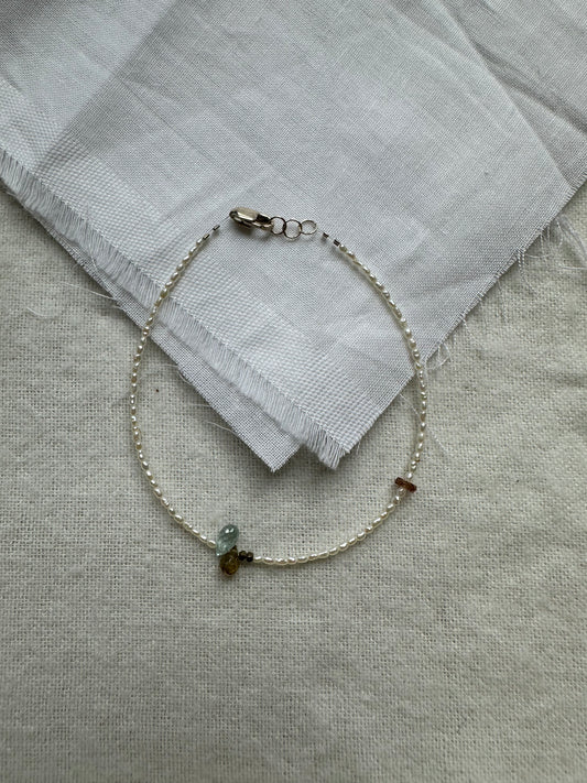 Handmade Bracelet | Tiny Pearls with Pear Zircon