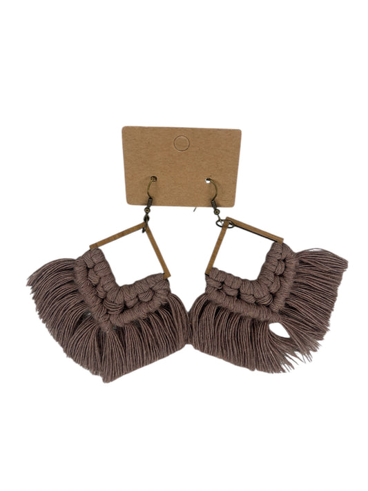 Earrings | Square Fringe | Mauve