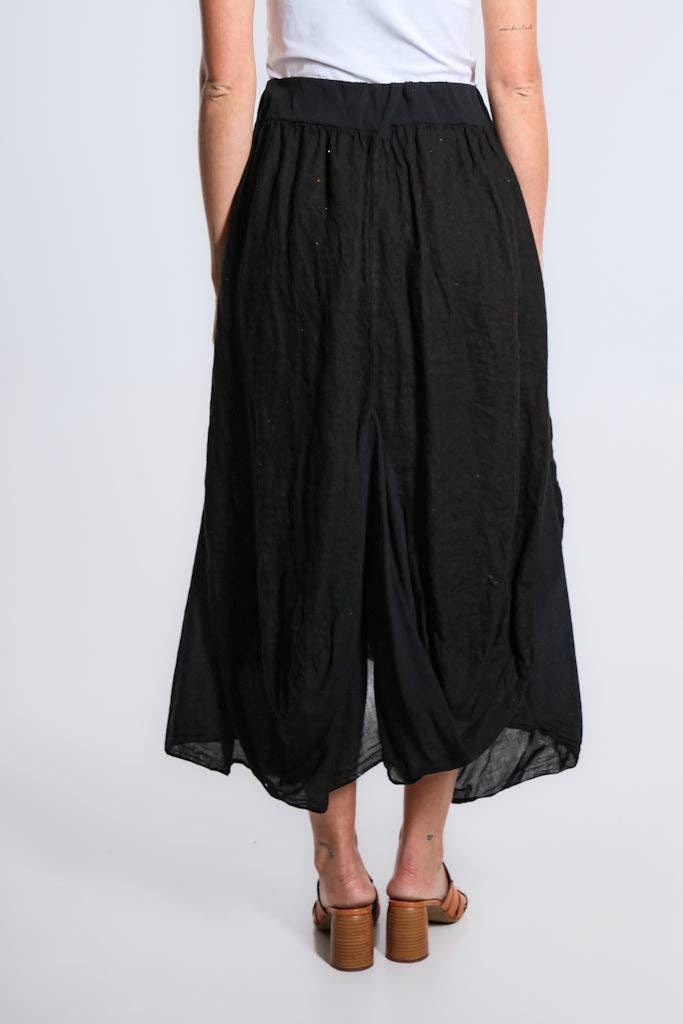 Bunched Pocket Skirt | Black