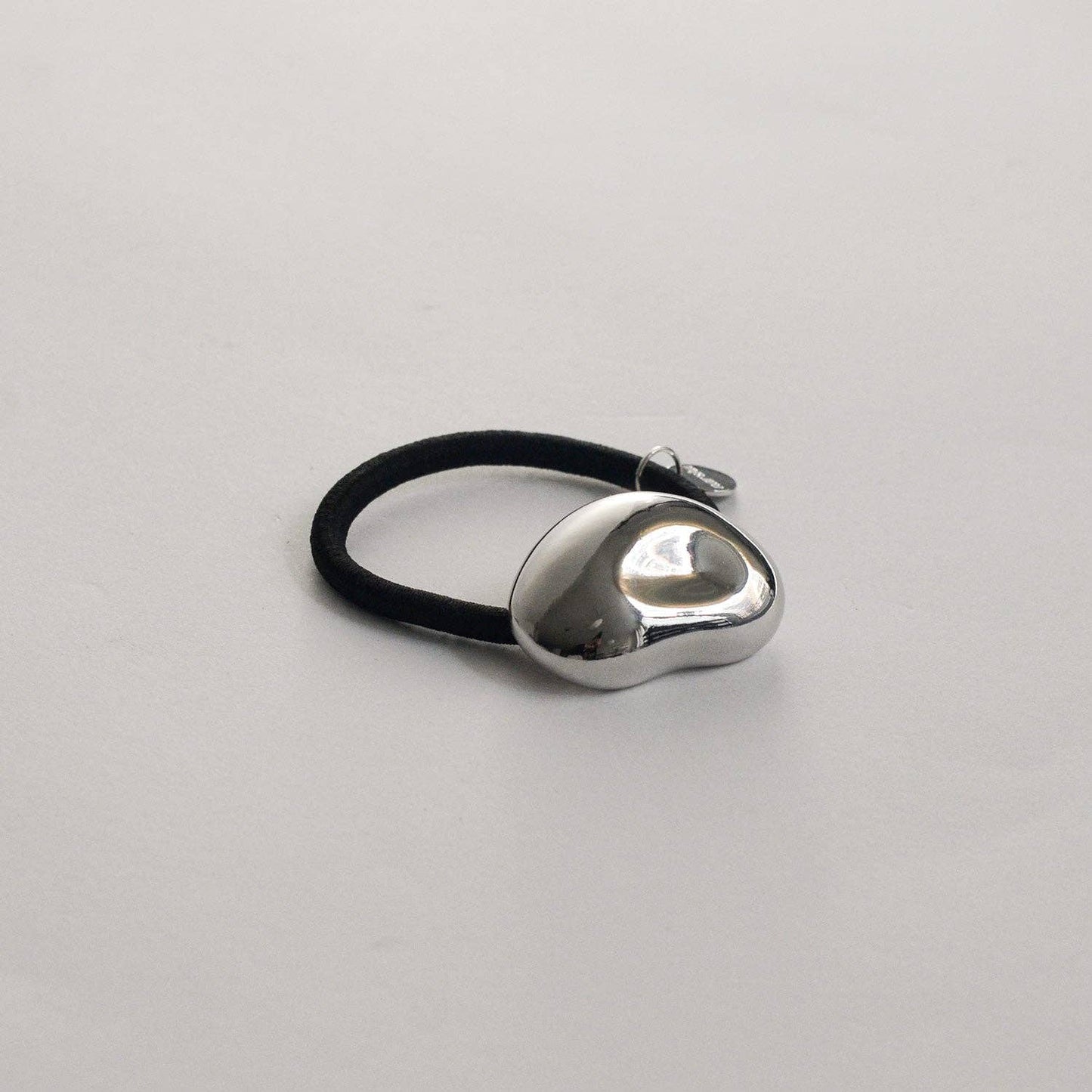 Pebble-Shaped Metal Cuff Hair Tie | Silver