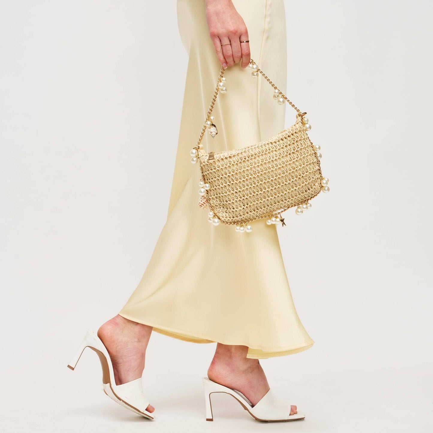 Embellished Raffia + Shell Handbag | Chocolate