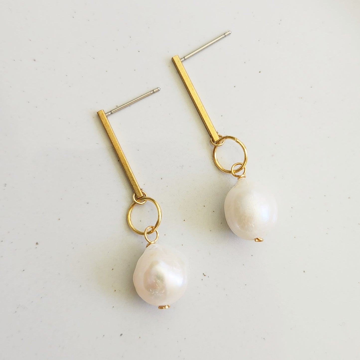 Kasumi Pearl + Bar Post Earrings